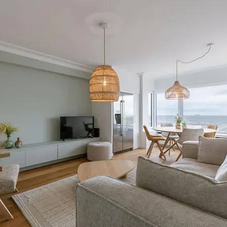 Casiola - Bright & Stylish Near With Sea View Apartment *