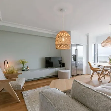 Casiola - Bright & Stylish Near With Sea View *