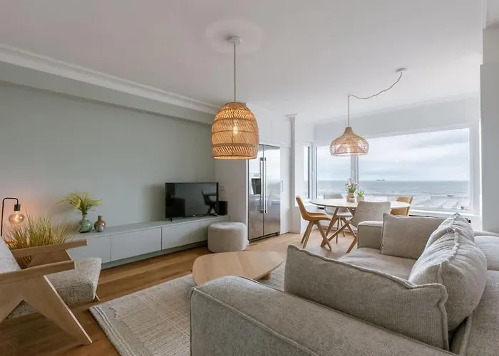 Casiola - Bright & Stylish Near With Sea View Apartment *