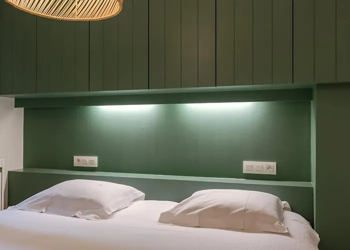 Casiola - Bright & Stylish Near With Sea View Apartment