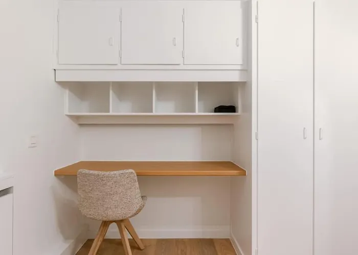 Casiola - Bright & Stylish Near With Sea View *