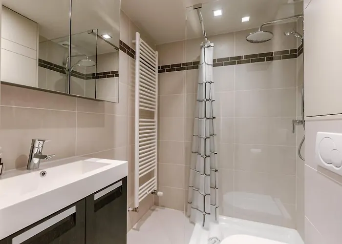 Casiola - Bright & Stylish Near With Sea View Apartment *